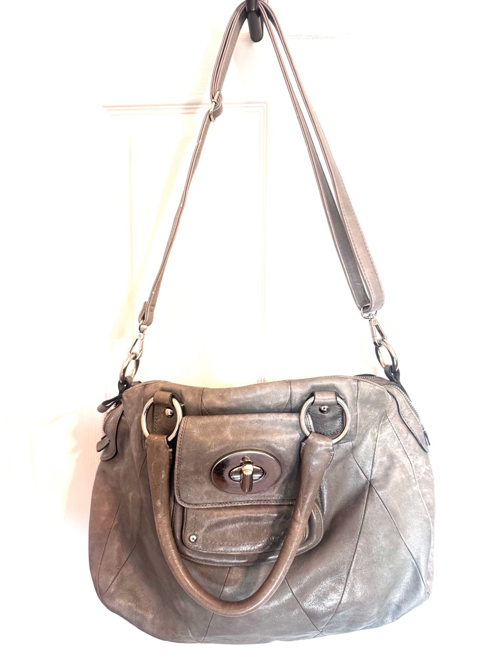 Vintage 2008 Coach Kira Limited Edition Gray Leather Messenger Bag, 13930